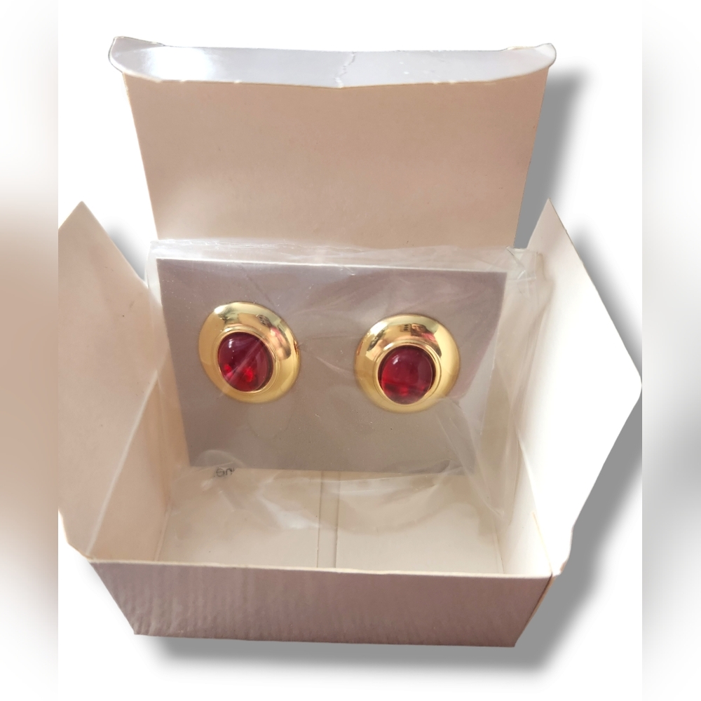 Sparkling Facets Earrings - Vintage Avon